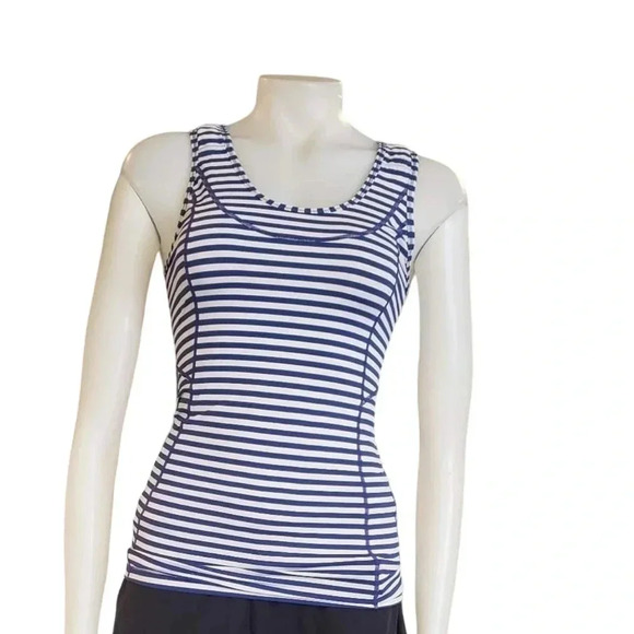 Lululemon Blue &  White Striped Scoop Neck Size 4 - Picture 1 of 9